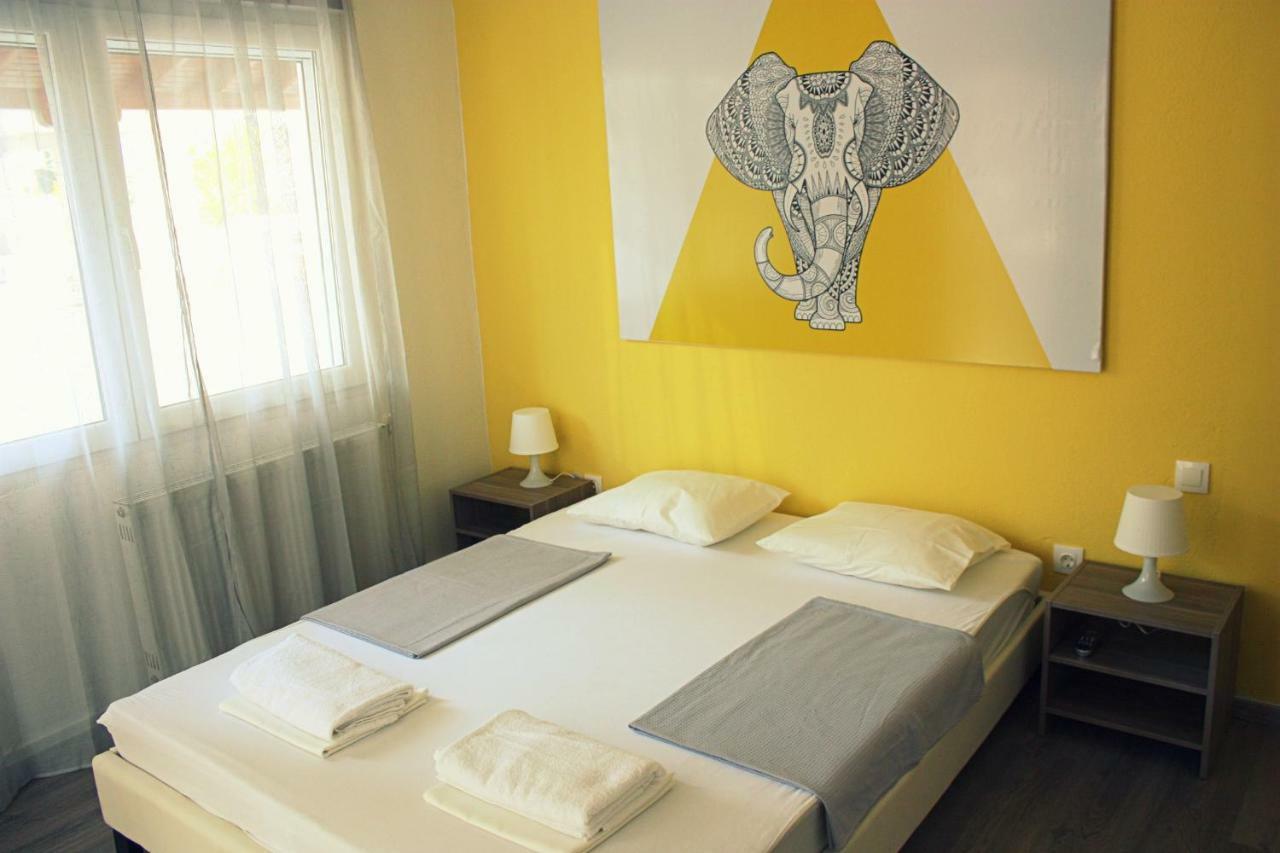 Nei Epivates Rental Rooms 50M From The Beach Néoi Epivátai Exteriér fotografie
